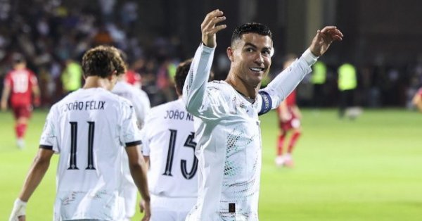 Роналду обогнал Месси и близок к новой записи