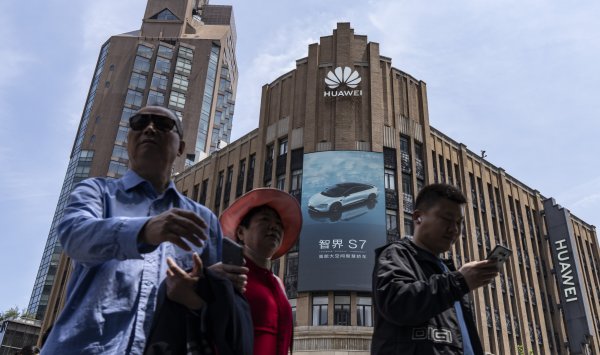 Huawei вступает в битву за доминирование AI с трехлетним планом против Nvidia