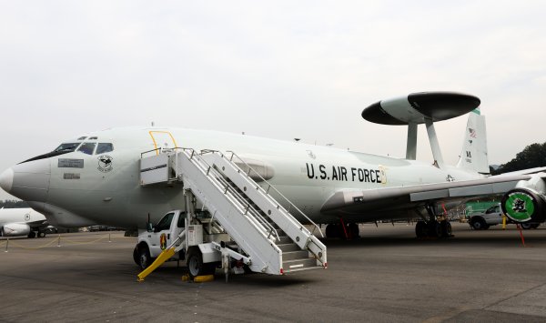 Турция послала «летающий радар» в Литве после российской провокации