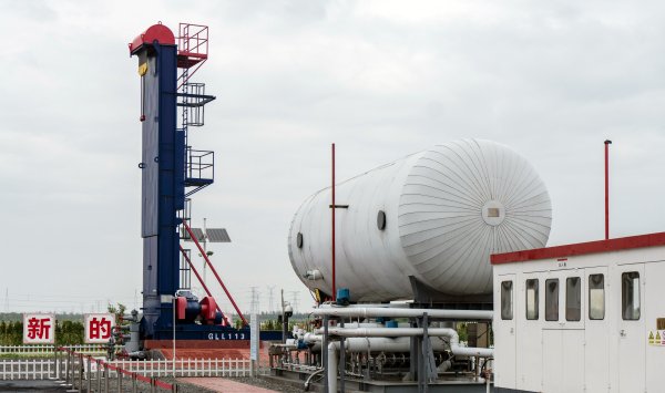 Почему в самой богатой стране страны должна представить нынешний режим