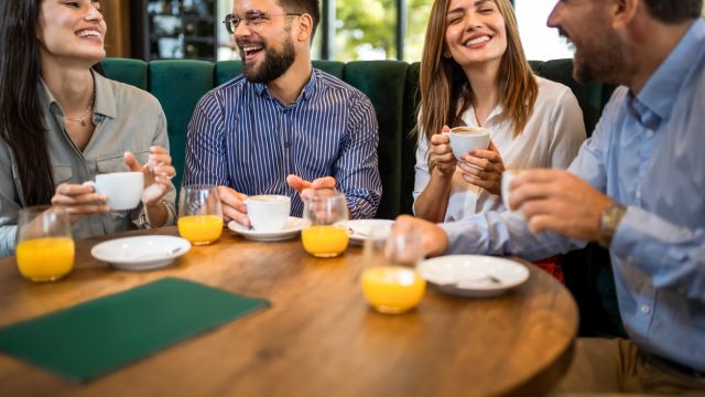 Как друзья влияют на вес?