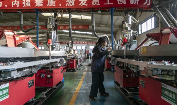 Рынок труда Китая наклоняется в худший момент для борьбы с дефляцией