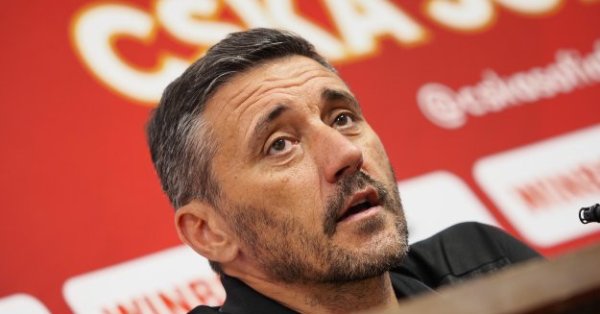 Керк уже Ринн трофеи в Литве