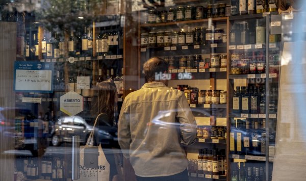 Годовая инфляция остается на уровне 5,3%, ежемесячно снижается