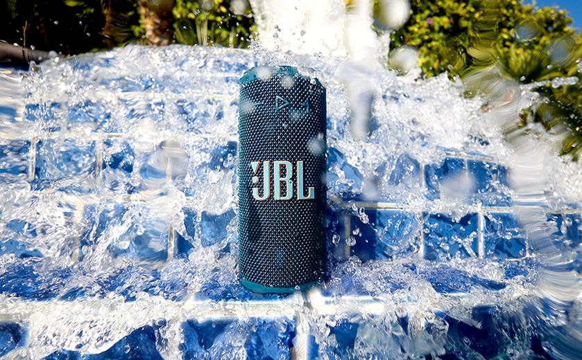 JBL объявляет о новой портативной Bluetooth JBL Grip-It-это ультразвуковое исследование и, конечно, у него есть искусственный интеллект