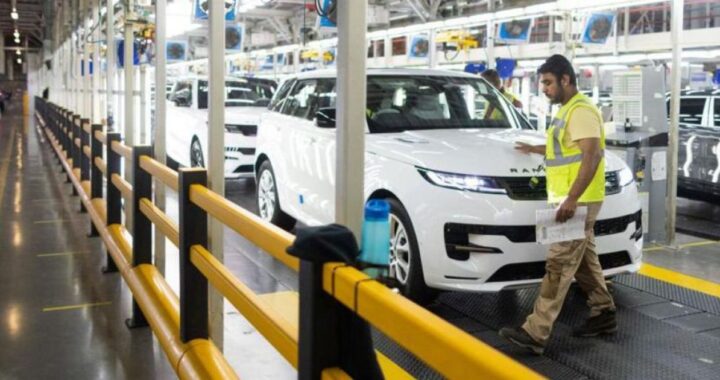 Jaguar Land Rover признал кражу данных в атаке хакера