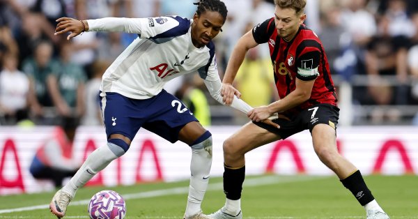 Впервые мусульманские играют в Англию