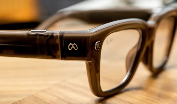 Meta построит экосистему со очками с дисплеем и функциями искусственного искусства за 799 долларов США.