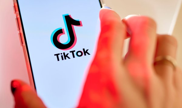 Tiktok в США — Oracle будет контролировать алгоритм одобренного Трампа