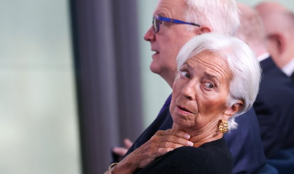 Защиты во Франции затмевают удержание интересов ЕЦБ.