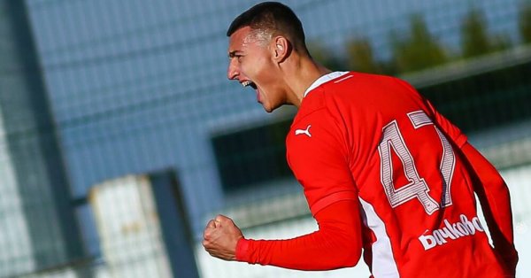 Наш национальный разразился дебютной целью для его команды за границей