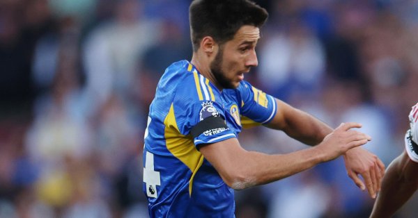 Gruev вошел в конце, Лидс ударил Wolvs