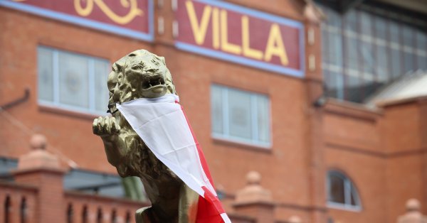 10 от Сандерленда оставил Астон Виллу в районе падения