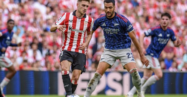 Арсенал поразил спортивного Бильбао с двумя поздними голами