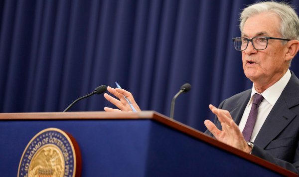 Пауэлл: Нет легкой продуктивности в риске высокой инфляции и низкой занятости