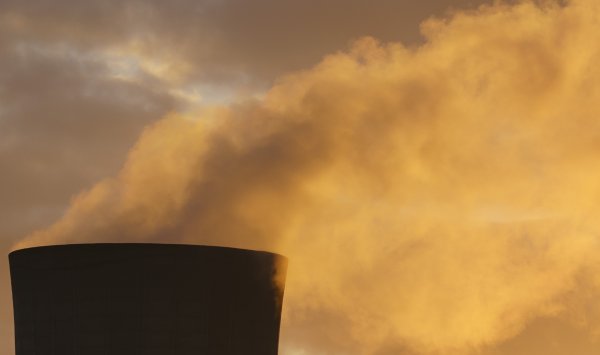 США рассматривают новые обязанности из -за возможной стоимости доставки за выбросы углерода