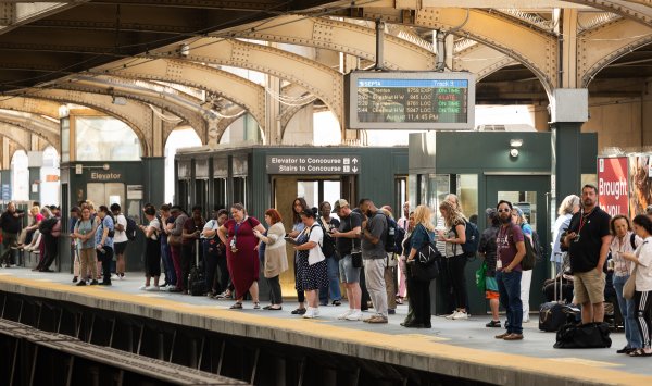 Дефицит угрожает планам Трампа: как насчет экономики США?