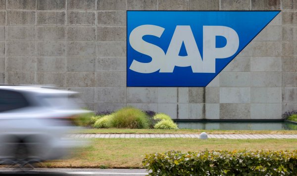 SAP с разными прогнозами из-за коммерческих трудностей в облаке