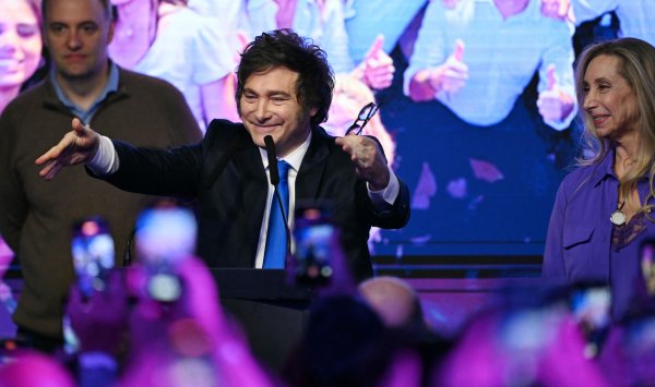 Милле получил мандат на революцию свободного рынка на выборах в Аргентине