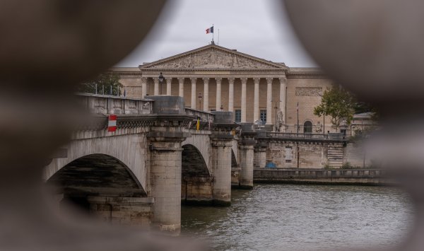 Если хаос во Франции будет углубляться, рынок может вызвать вмешательство ЕЦБ.