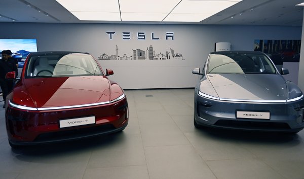 Тесла планирует представить более дешевую версию модели Y во вторник