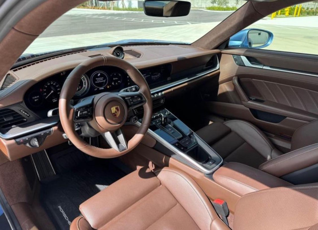 Порше 911 интерьер