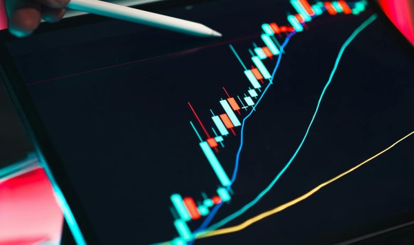 Авторы теории созидательного разрушения получили Нобелевскую премию по экономике