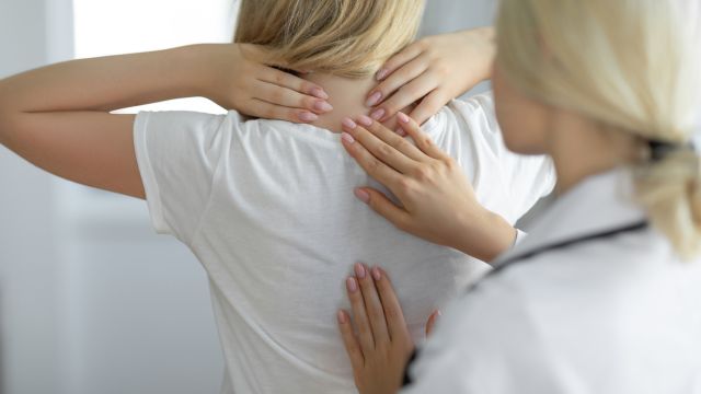 Компрессионные переломы позвонков при остеопорозе