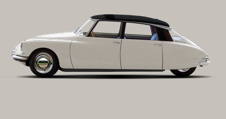 Величайшему французскому автомобилю исполнилось 70 лет