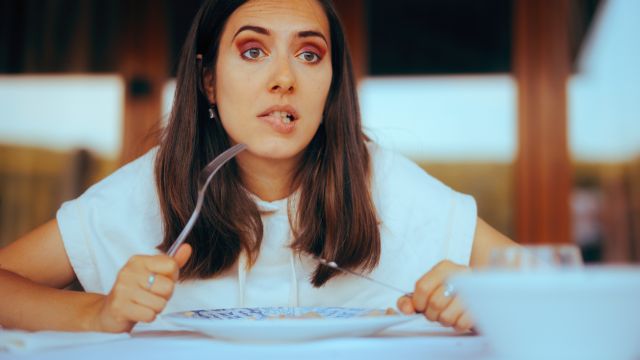 Дефицит калорий и голод - это две разные вещи