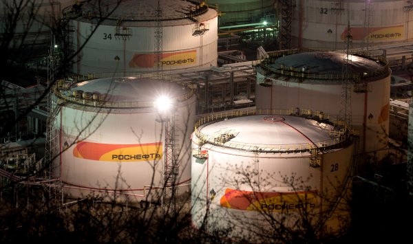 Распри в сердце «Роснефти» обходятся Кремлю в миллиарды долларов