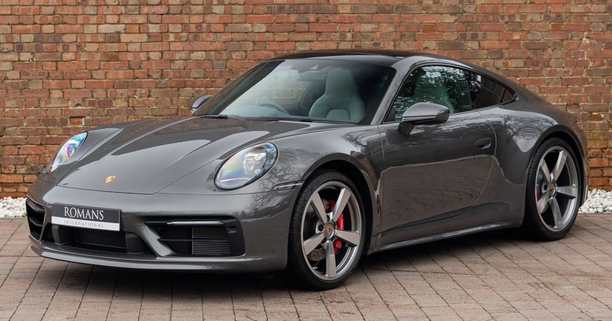 Бразилец поставил свой Porsche 911 из-за налогов