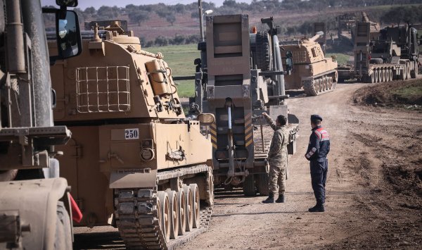 Турция будет поставлять оружие в Сирию и добиваться более широкой сделки для курдов