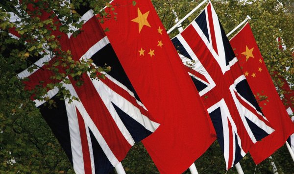 Великобритания не должна держать внешнюю политику в тени