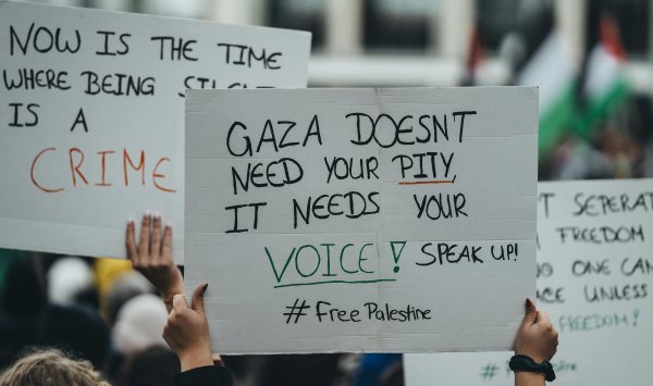 Мирные переговоры в Газе: чему мы можем научиться у Косово