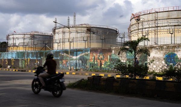 Поставки российской нефти в Индию упадут почти до нуля после санкций США