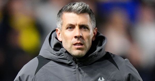 Англичанин Тим продолжает преследовать своих менеджеров одного за другим