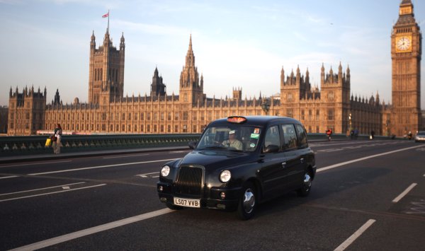 Waymo: лондонские такси сталкиваются с угрозой со стороны беспилотных летательных аппаратов