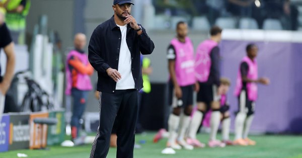 Нет, нет, не Карли! Одни только компании в Heinkes в Баварии