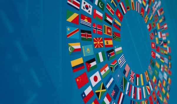 МВФ заявил о мрачных перспективах мировой экономики из-за серии потрясений