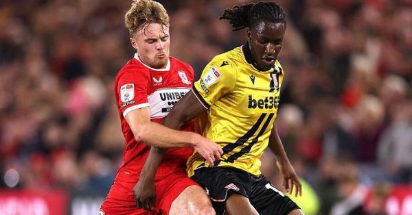 Лидер чемпионата потерял очки во втором матче подряд