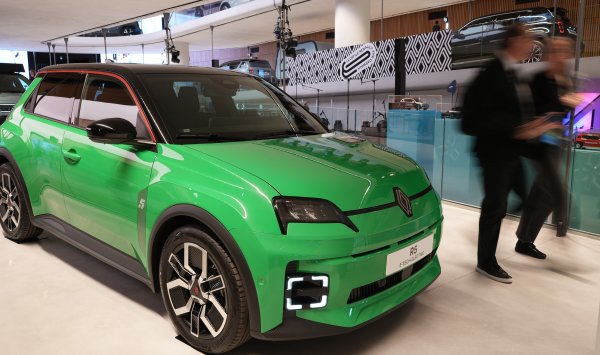 Продажи автомобилей в Европе подскочили третий месяц подряд