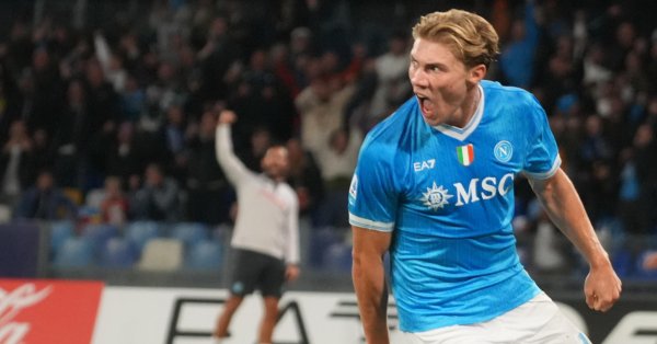 Хойлунд снова! Датчаны вернулись наполи на вершину после изюминья