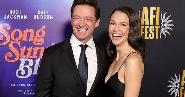 Мы вместе: Хью Джекман и Саттон Фостер дебютировали на красной дорожке как пара.