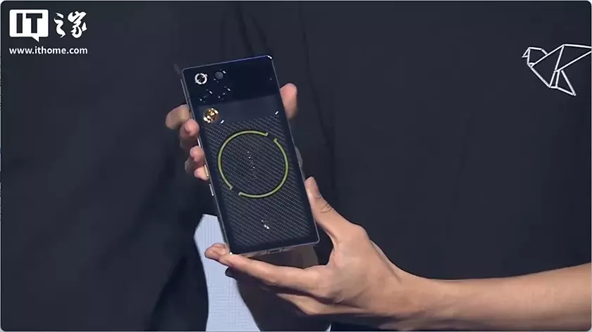 Анонсирована Nubia RedMagic 11 Pro — двойное охлаждение с антифризом и дисплей с подэкранной камерой