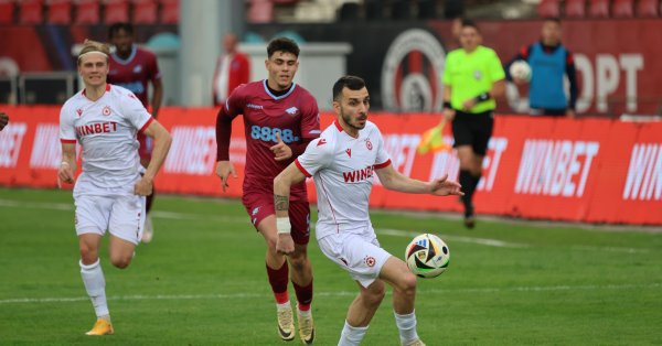 Вундер -благарский футбол сияет в Англии