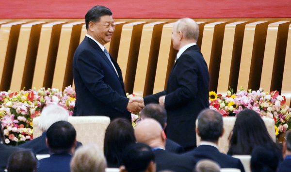 Китай присоединяется к российской войне в тени против Европы