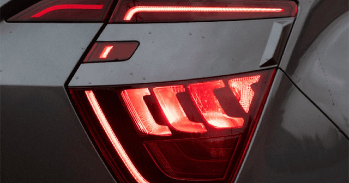 Знаете ли вы, как включить задние фонари в туман?