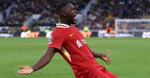 Поворот. Защитник «Ливерпуля» может остаться на «Энфилде»