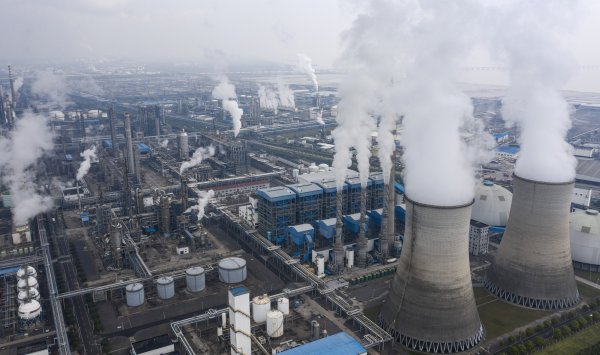 Китай отказывается от российской нефти из-за санкций США